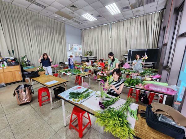 單堂體驗花市探索・手綁花束：圖片 2